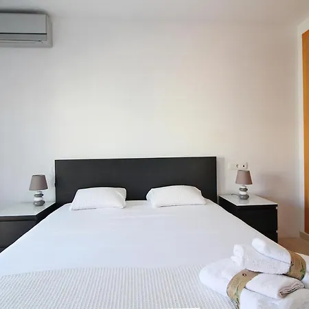 Global Properties, Impresionante Atico 8 Personas En Apartment